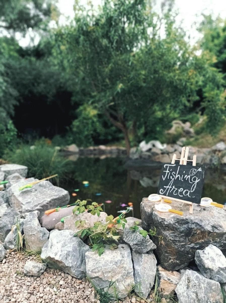 Casa Din Povesti In Mijlocul Naturii! Arad Buitenkant foto